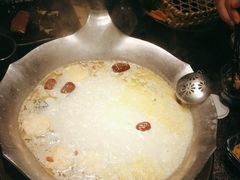 -湊湊火锅·茶憩(打浦桥日月光店)