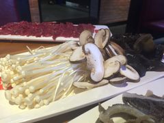 菌菇拼盘-牛很鲜潮汕牛肉火锅(椒江店)