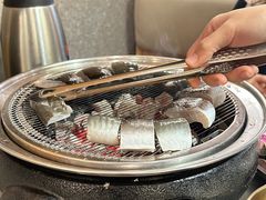 -围炉肉舍•炭烤活鳗•丹东海鲜烤肉(步行街店)