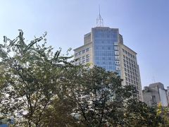 -朵兰达V酒店(成都春熙路太古里国金中心店)