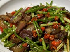 蒜苗炒腊肉-宅里香.自然餐厅(湘大店)