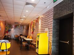 -麦当劳(莘松路芭比伦DT店)