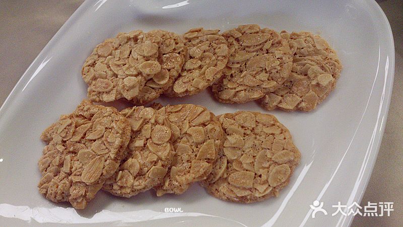 轩客会·格调书店(奥克斯广场店)杏仁脆饼图片