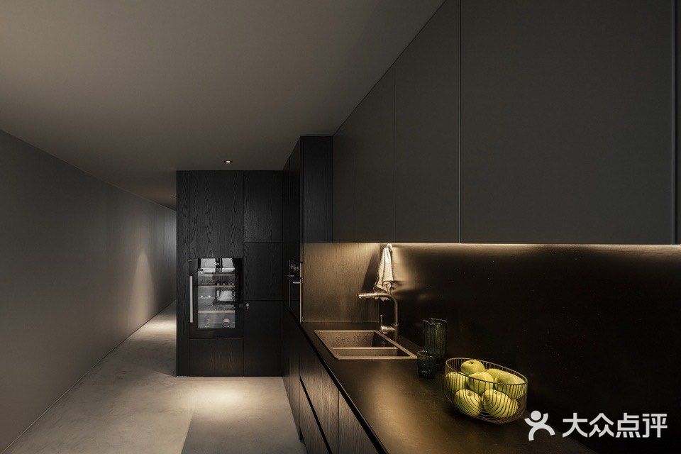 自由自在的生活方式被重新归还给城市和住宅的使用者