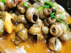 -虾弄弄海派小龙虾·牛羊蝎子火锅