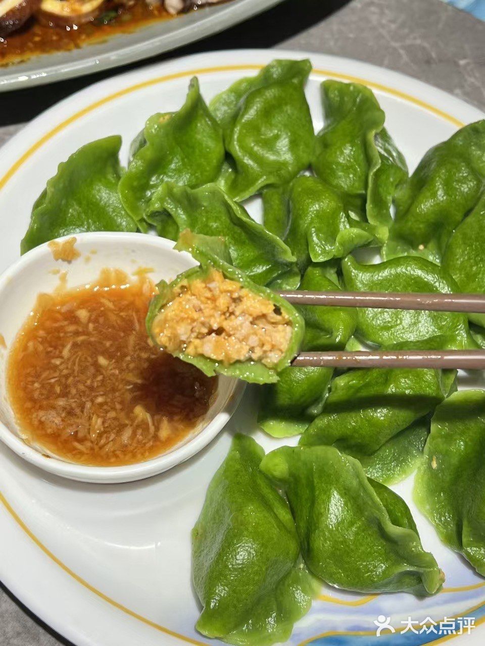 月下品味美食时光