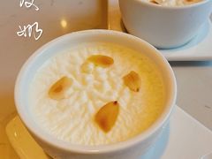 双皮奶-悦满楼·西关名点·湛江名菜(航空综合大厦店)
