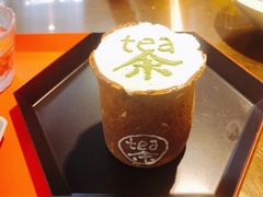 饼干杯奶盖茶-茶是一枝花泡茶店