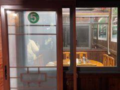 -芦茨金富饭庄·25年老字号·专做稻草鸡
