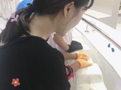-冰纷万象滑冰场(深圳万象城店)