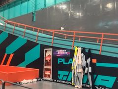 -极限PLAY运动娱乐新世界·团建派对潮玩休闲馆·室内蹦极高空游乐园