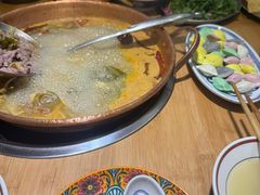 -洱火云南酸菜牛肉火锅(石景山当代商城店)