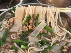 -正宗杨记普洱酸醋米线(总店)