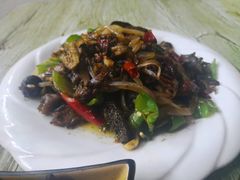 -萨宁音登锡伯风味餐厅(一楼店)