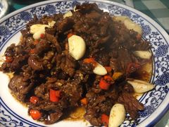 -昱龙大盆牛蛙馆(三兴街总店)