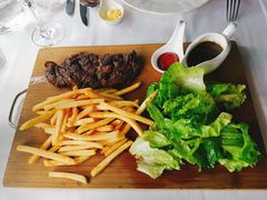 -火车头法国西餐厅