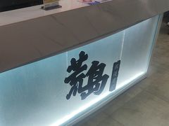 -荒岛实景沉浸密室(江汉路1店)