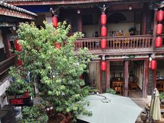 -香满楼.建水老宅院