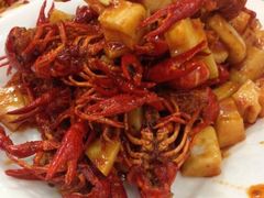 黄焖龙虾-百味手拨龙虾馆(愚园路店)