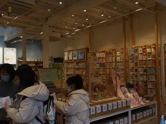 -猫的天空之城概念书店(杭州南宋御街店)