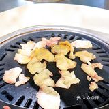 终于知道这家店为什么工作日还要排队了[点赞]