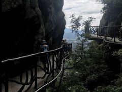 -玻璃桥景区石牛寨
