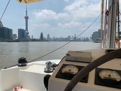 -北外滩百艇汇游艇俱乐部