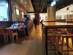大堂-The Habit Burger Grill 哈比特汉堡(复兴soho店)