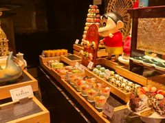 -雍容荟帝王蟹活龙虾展台自助(IFS黑金店)