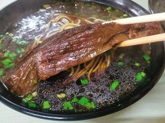 -小龙大肉面馆