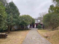 -伍山海滨石窟