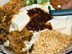-蜗牛小馆醉乡民谣云南菜(惠新西里店)