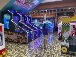 -卡通尼乐园(重庆南坪协信星光店)