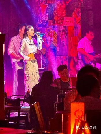 18BAN啤酒馆!广州百信广场西区店
