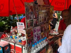 -詹爷爷乌节路街头冰淇淋