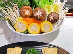 -捞神煲汤火锅(湖滨商业街店)