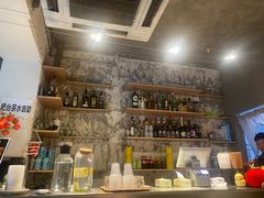 -粉八·云南米线·建水烧烤(常熟路店)