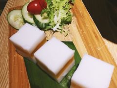 芒果椰汁夹心糕-渔太泰漓江小馆·广西融合菜(西街店)