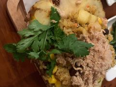 -Chom Cafe and Restaurant