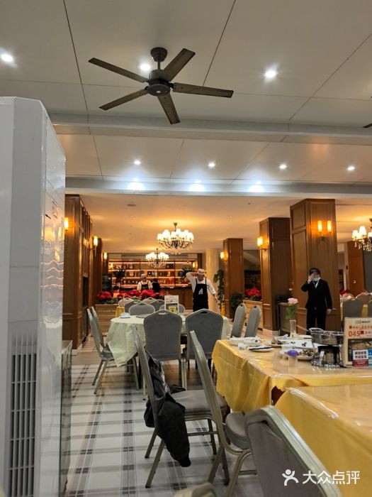 鹏城人家海鲜酒家·23年老字号(较场尾店)图片