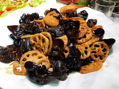 -大宝全猪馆(南京路店)