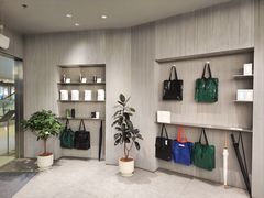 -M Stand(南京紫峰大厦店)