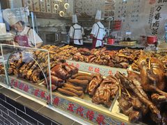 -老鼎万春卤菜(五代传承创始老店)