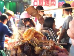 -原住民美食石板烤肉山猪肉