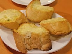 奶蒜白包-老井俄式餐厅
