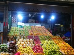 自助取餐区-三亚新鸿港水果一级批发市场