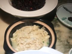 -佬麻雀·新湘菜(珠海金发购物中心店)
