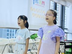 -蓝话筒·少儿成人演讲口才·主持朗诵·戏剧表演(大华第一坊店)