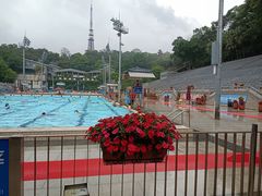 -越秀山游泳场