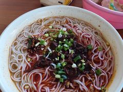 -莉安酸牛肉早点